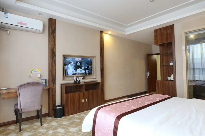 Гуанчжоу: Guangzhou Helong Hotel
