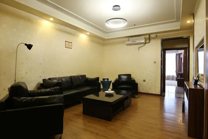 Гуанчжоу: Guangzhou Helong Hotel