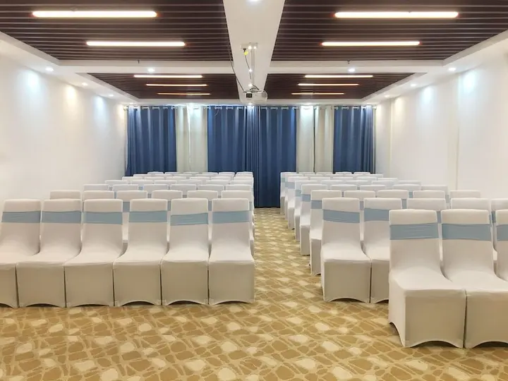 Гуанчжоу: Guangzhou Helong Hotel