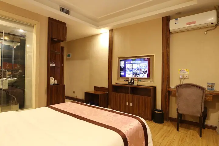 Гуанчжоу: Guangzhou Helong Hotel