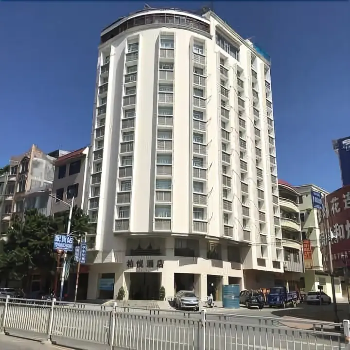 Цзиньюань: Baiyue Hotel