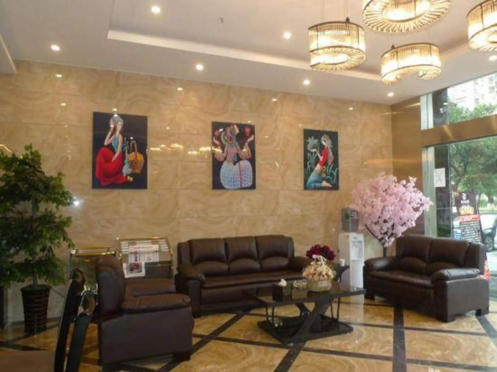 Лучжоу: Black Prince Art Hotel (Luzhou Longmatan District Government Store)