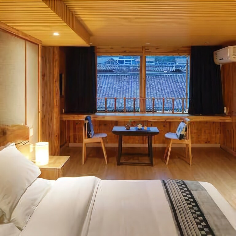 Liping Dong Art Theme Hotel — фото 2