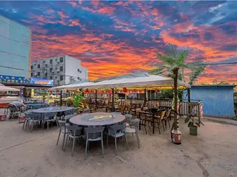 Бэйхай: 7+1 Holiday Hotel