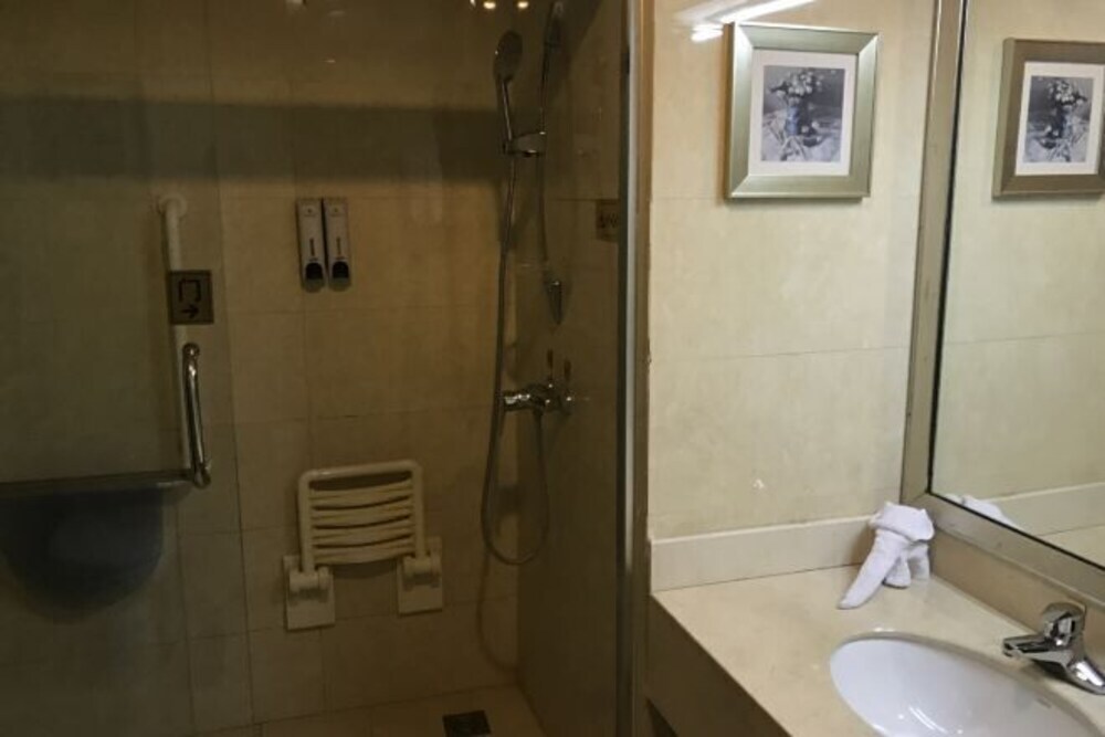 Чунцин: Yanshan Hotel (Chongqing Jiangbei Shizishan Sports Park)