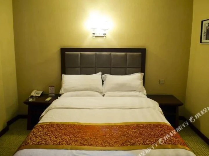 Лоян: Kairui Hotel