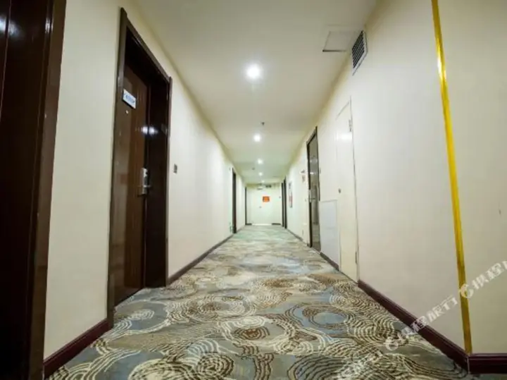 Лоян: Kairui Hotel