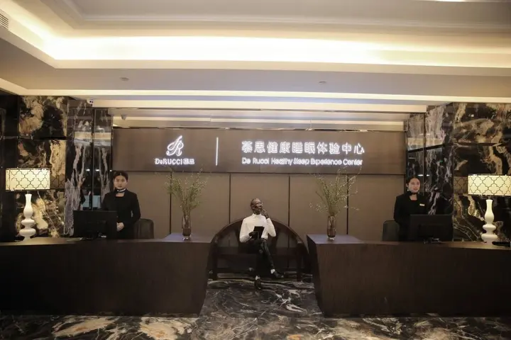 Дунгуань: DeRUCCI Hotel