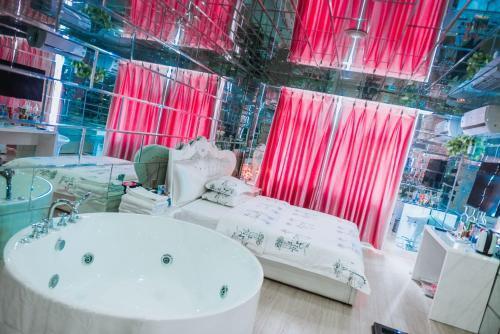 Чжэнчжоу: Wan'ai Hotel (Zhengzhou Huayuan Road Shamen Subway Station)