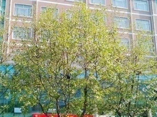 Линьи: Green Jingcheng Hotel (Linyi Yinqueshan Road Taisheng Square)