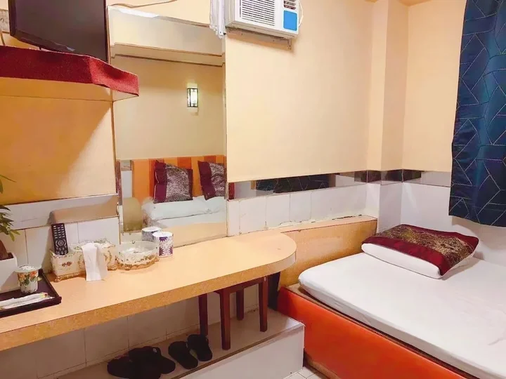 Гонконг: Royal Capital Hotel