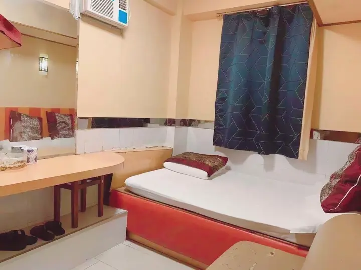 Гонконг: Royal Capital Hotel