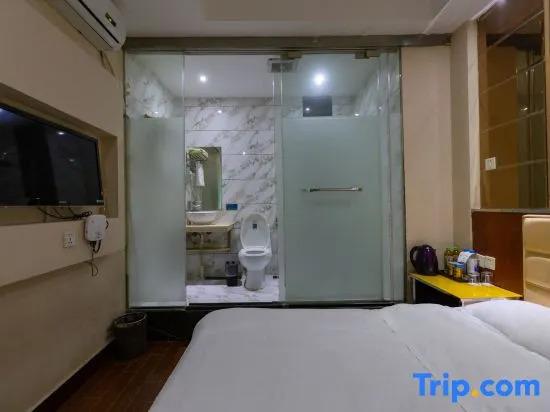 Лючжоу: Zhilin Hotel