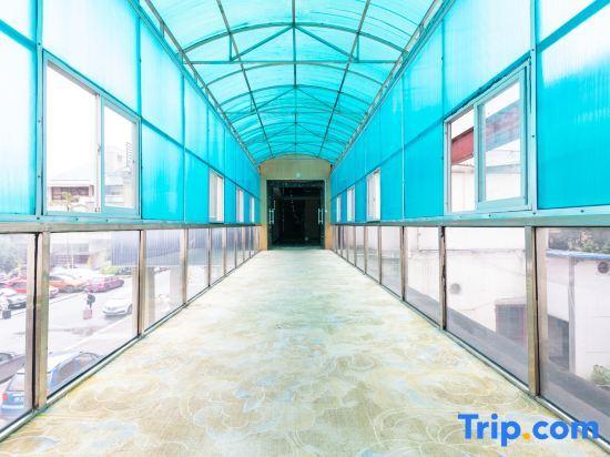 Лючжоу: Zhilin Hotel