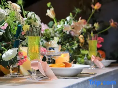 Яншо: Qingqing Hotel