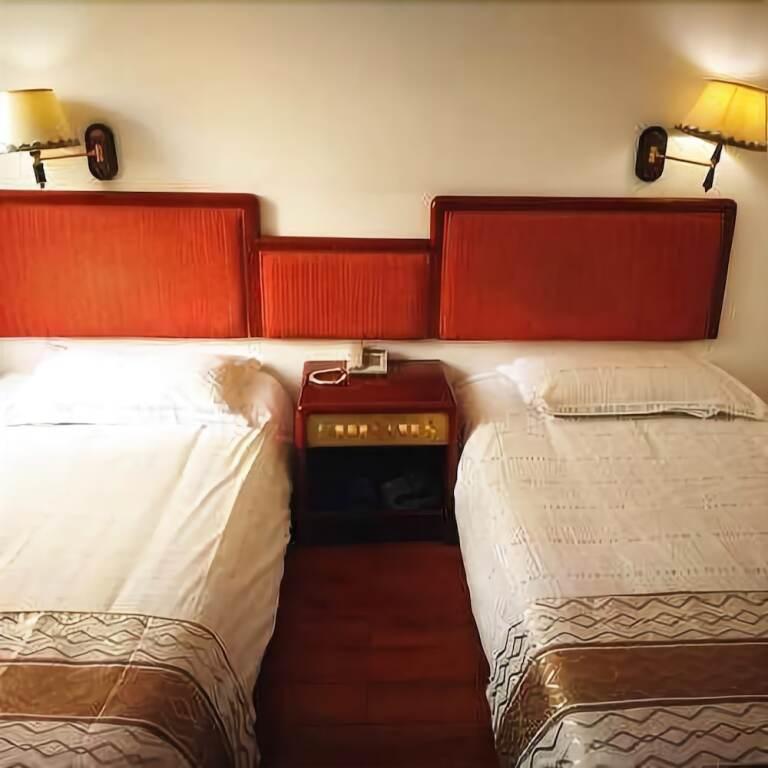 Наньнин: Railway Hotel