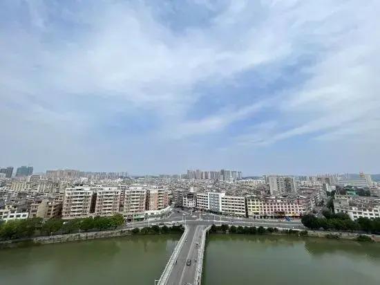 Чжаоцин: Gold and Silver Business Hotel Huaiji