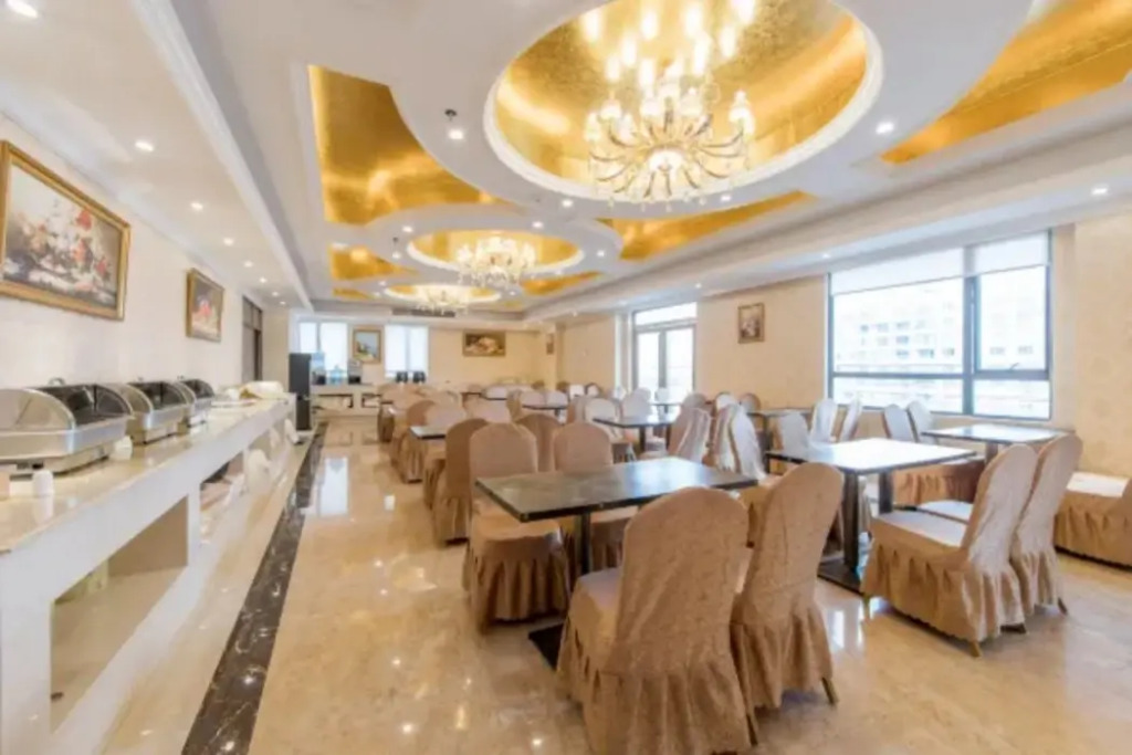 Гуйлинь: Vienna Hotel Guangxi Guilin