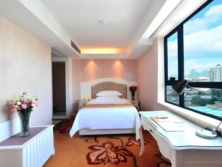 Гуйлинь: Vienna Hotel Guangxi Guilin