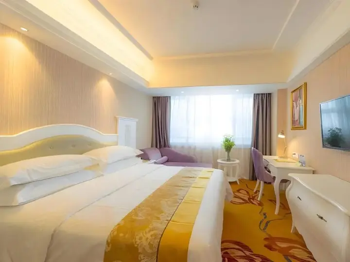 Гуйлинь: Vienna Hotel Guangxi Guilin