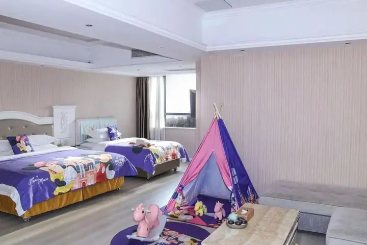 Гуйлинь: Vienna Hotel Guangxi Guilin
