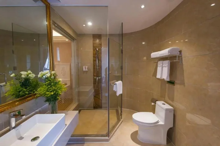 Гуйлинь: Vienna Hotel Guangxi Guilin
