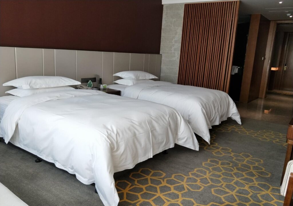 Вэйнань: Shaanxi Hancheng Qiangda Grand Skylight Hotel
