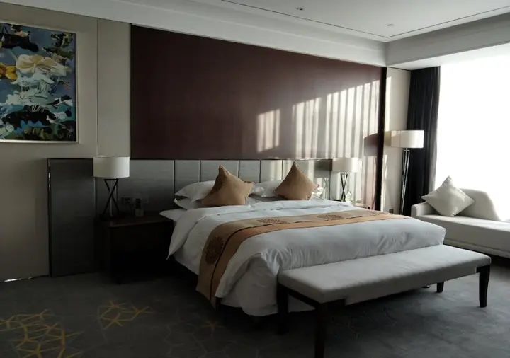Вэйнань: Shaanxi Hancheng Qiangda Grand Skylight Hotel