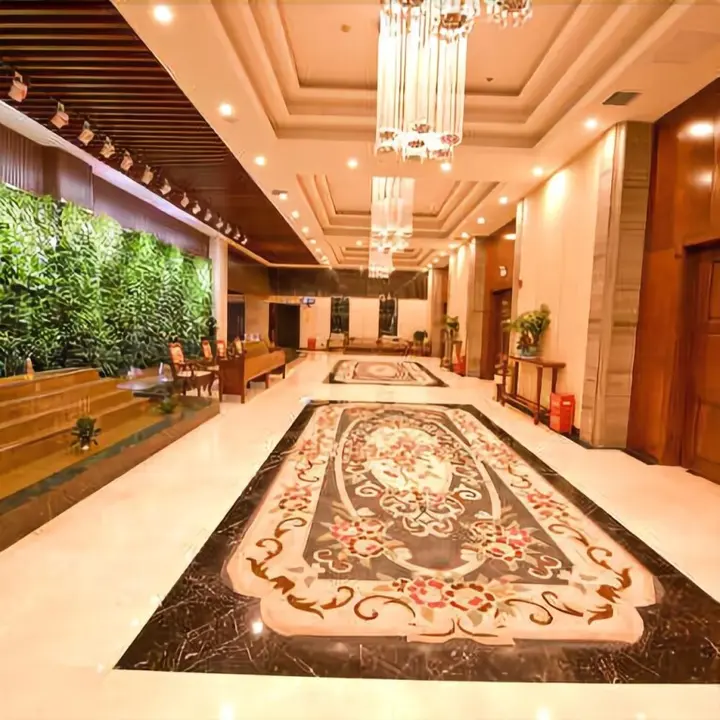 Чанша: Shanshui Baihua Hotel (Changsha West Passenger Station)