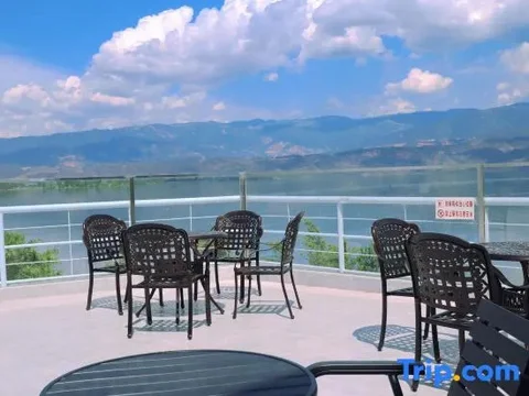 Сичан: Bihai Hotel