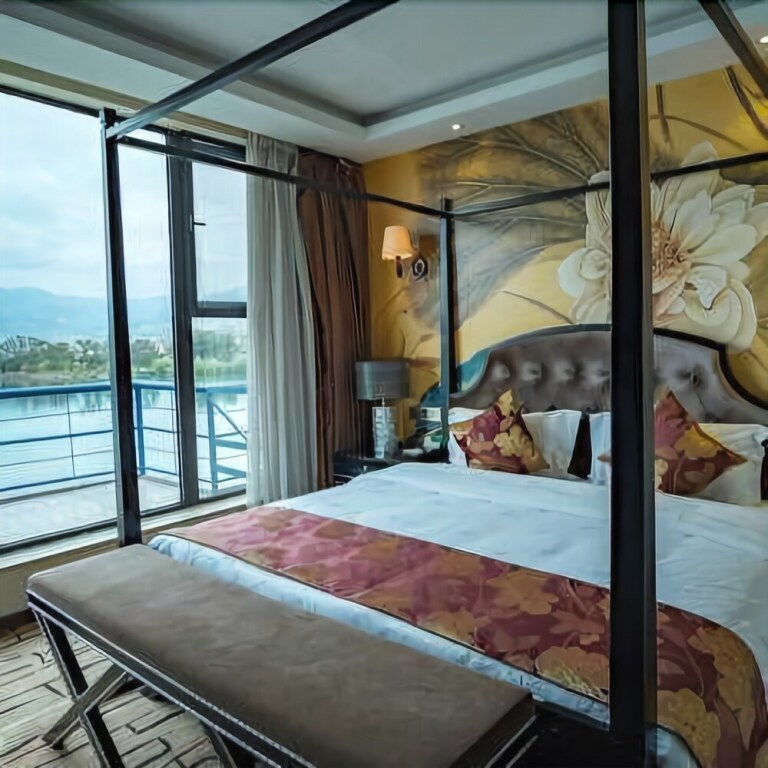 Сичан: Bihai Hotel
