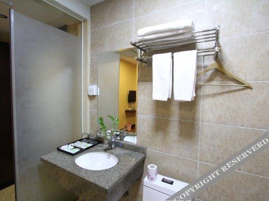Чжаоцин: Derong Business Hotel
