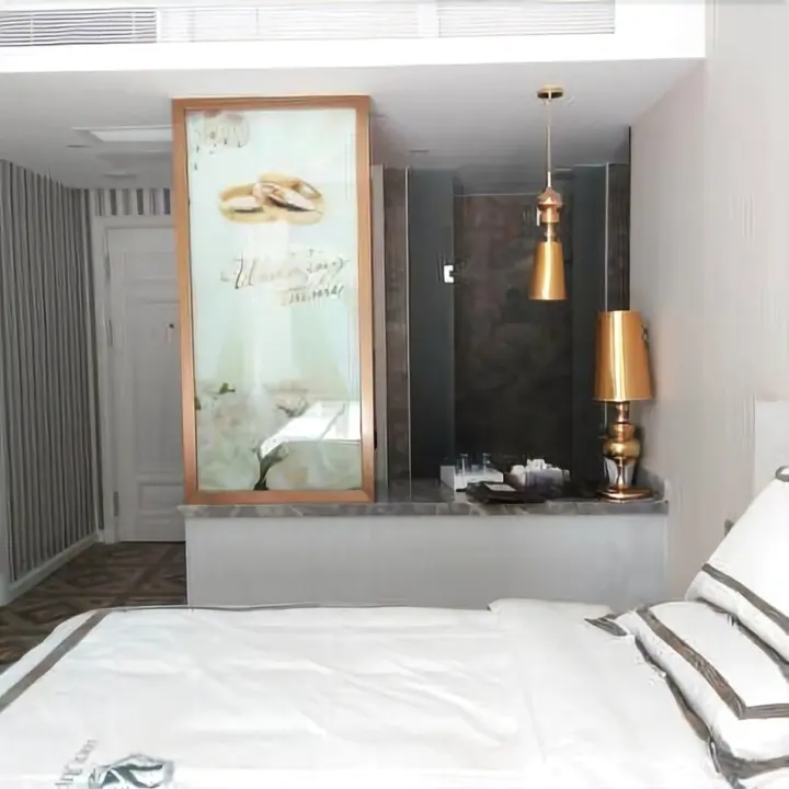 Путянь: Lock Hotel