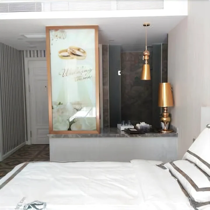 Путянь: Lock Hotel