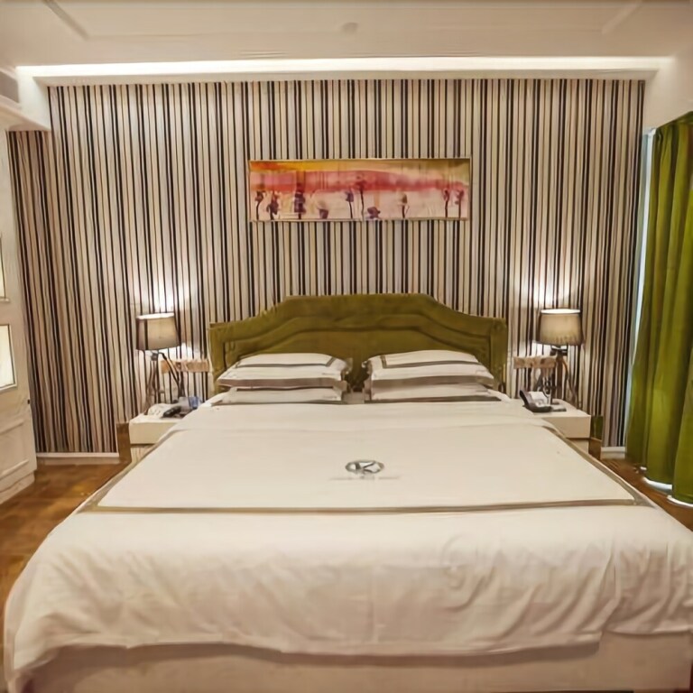 Путянь: Lock Hotel