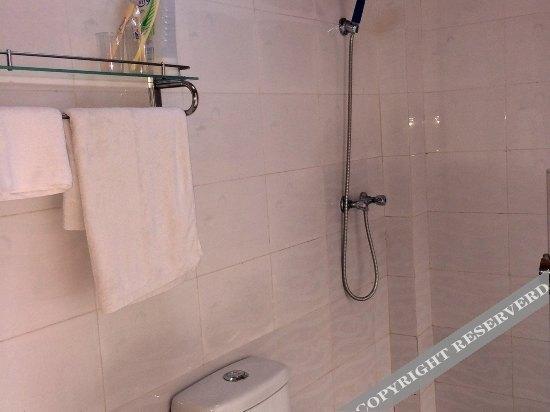 Чэнду: Yunlai Inn
