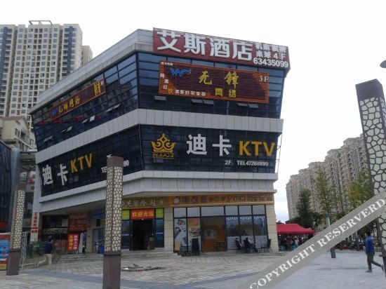 carousel image 0
