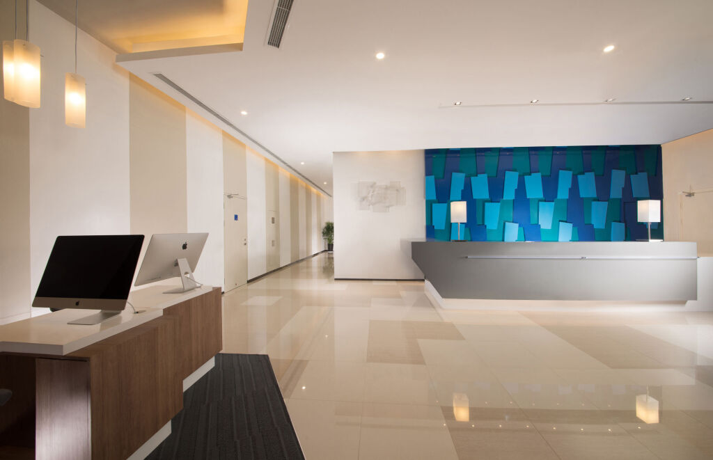 Яньчэн: Yancheng Jianjun Road Wuzhou International Plaza