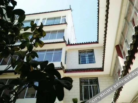 Лицзян: Shuangfu Hostel