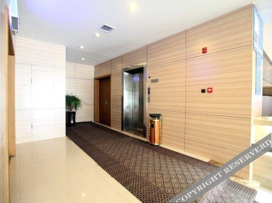 Наньчан: Xindaze Hotel (Nanchang Qingyunpu District Government)