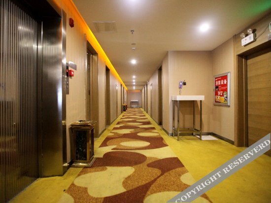 Наньчан: Xindaze Hotel (Nanchang Qingyunpu District Government)