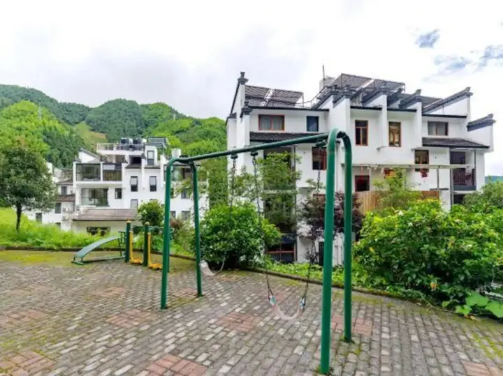 Хуаншань: ZhulinShanshe Hotel