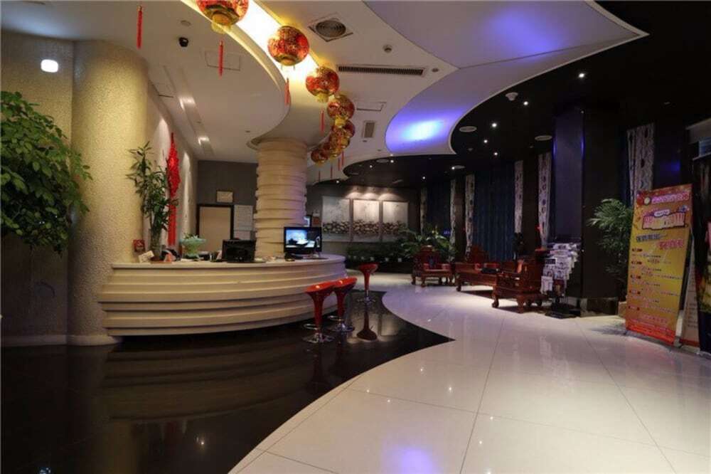 Дунъян: Pingguo Hotel