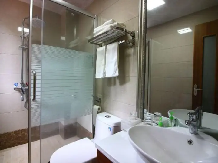 Шаогуань: Danxiashan Zhanglaofeng Hotel