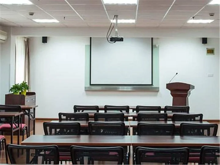 Шэньян: Home Inn Shenyang Shenbei University Town Normal University