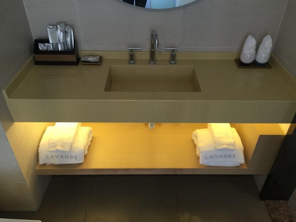 Ичан: Lavande Hotel (Yichang Baotahe Wanda)