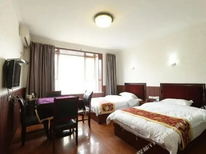 Чунцин: Xinhua Hotel