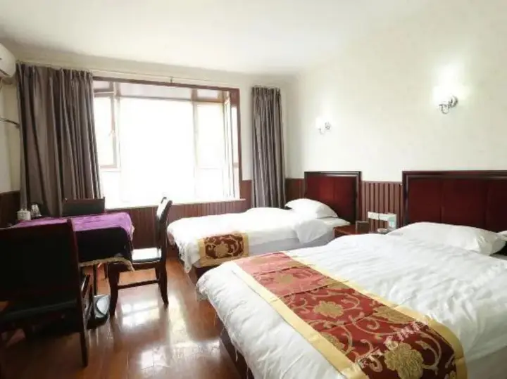 Чунцин: Xinhua Hotel