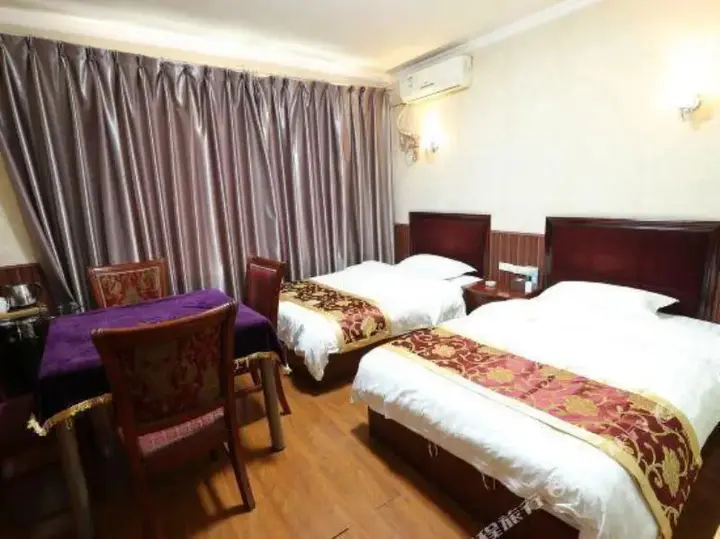Чунцин: Xinhua Hotel
