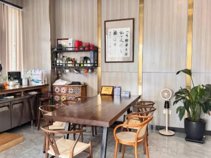 Лишуй: Wuyue · Yuexin Hotel (Yunhe Bus Station Store)